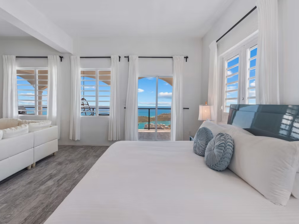 Luxurious Villa With Spectacular Views in St. Thomas